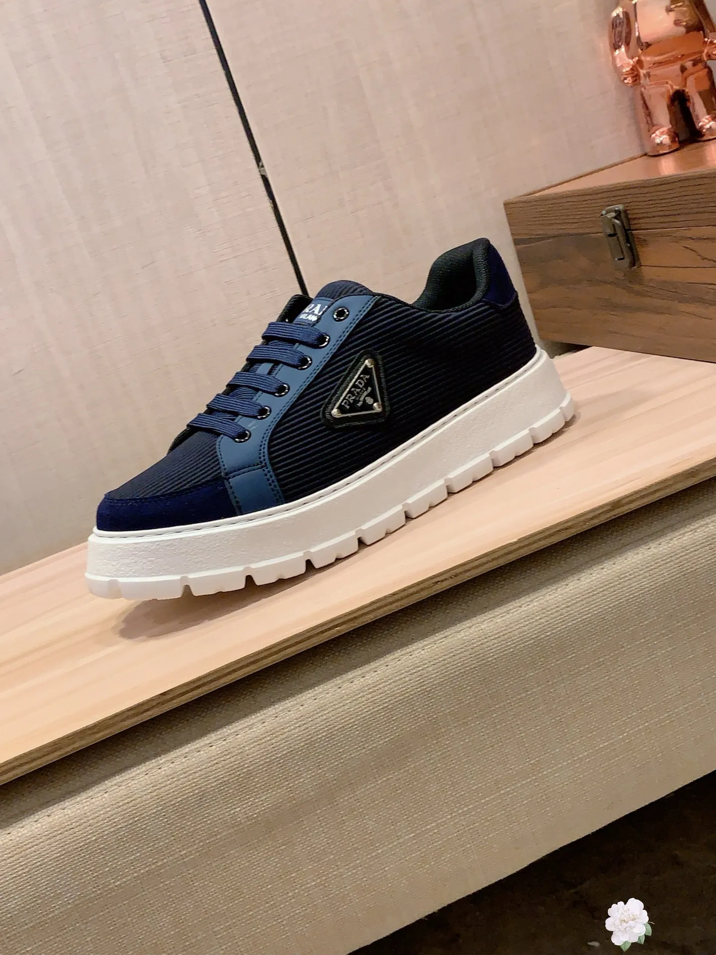 Men's Men's Shoes💰442💰💰🎩🎩[Lightning][Lightning] "PRADA*" The latest and most popular casual shoes, top brand [seduce] luxury ~ purchasing agency, top quality ~. [Strong] The upper is made of imported breathable and polished cowhide material ➕ Breathable sheepskin feet (•) with fine workmanship. Original stylish and stylish soft rubber wear-resistant and non-slip outsole, light and comfortable on the feet, the real thing looks better when photographed, 305: code: 38-44, 3️⃣ colors selected
